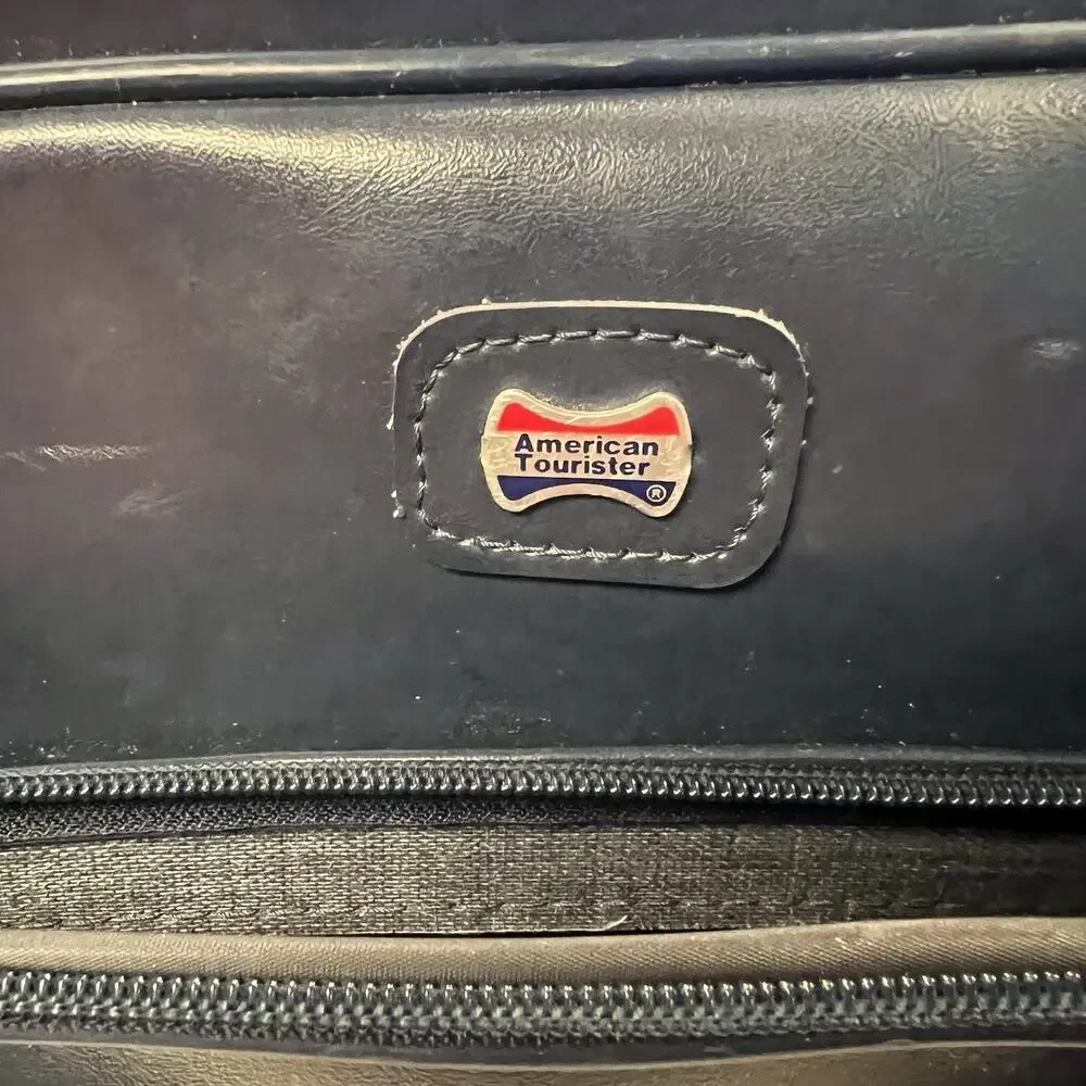 American Tourister Navy Blue Carry On Overnight Bag Luggage Vintage Retro MCM